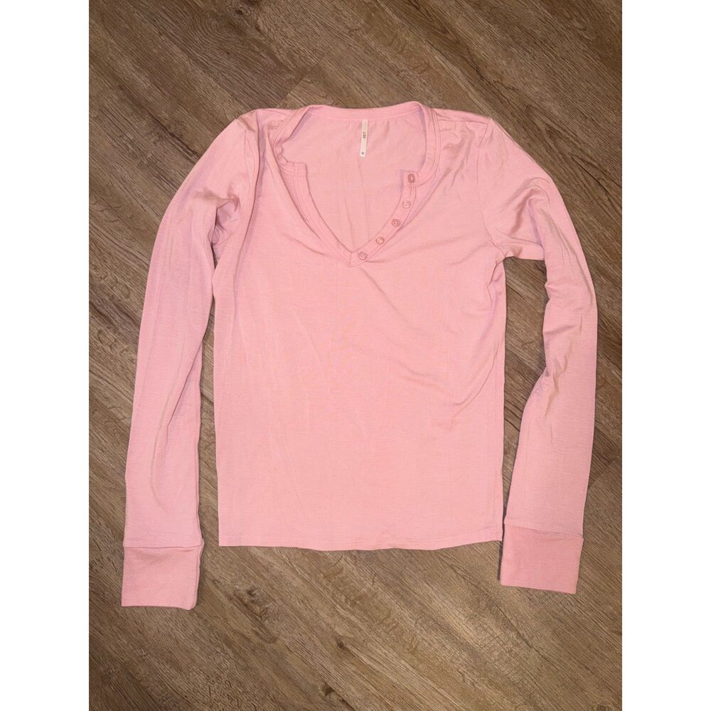 Set Active Size Medium Henley Long Sleeve Shirt